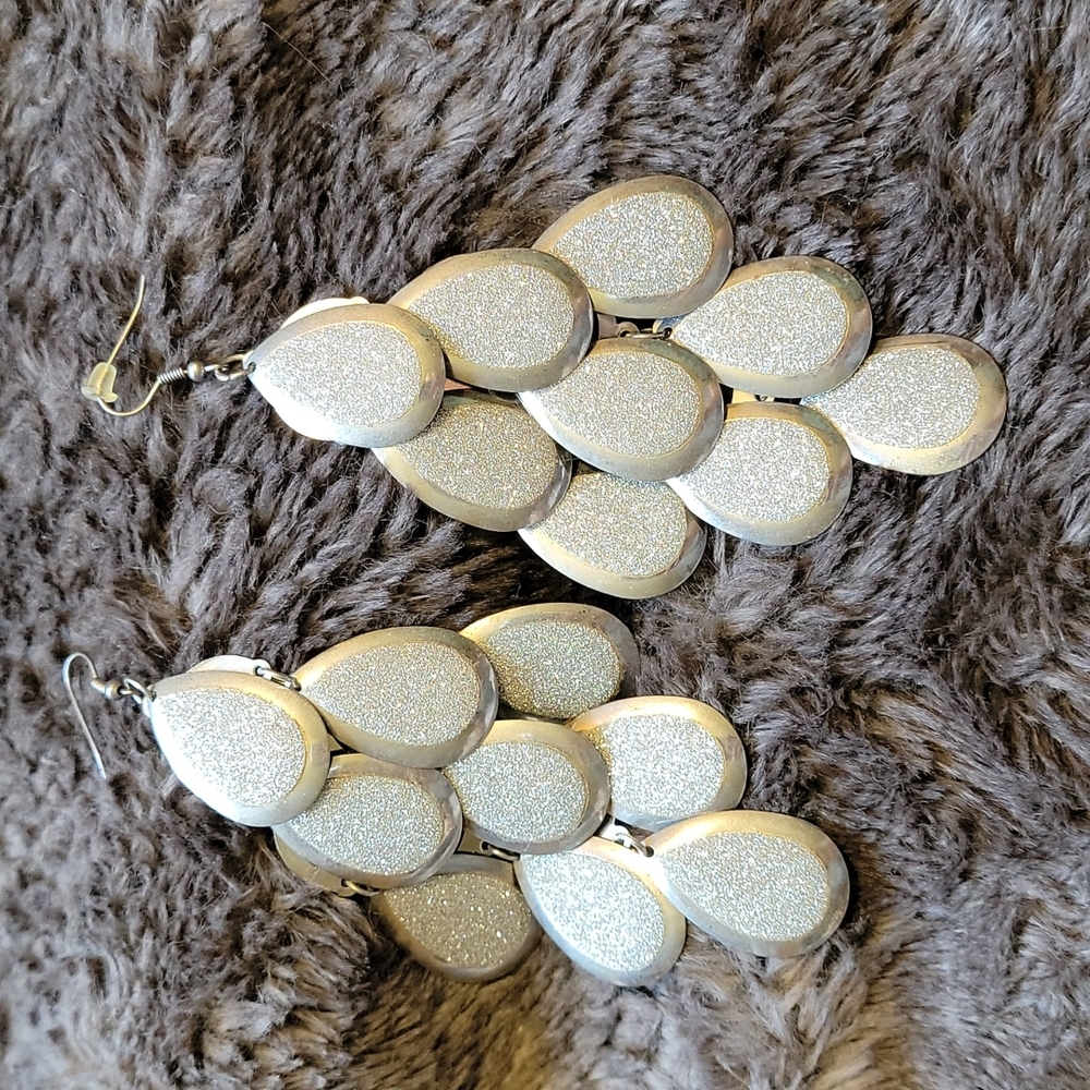 Silver dangling earrings